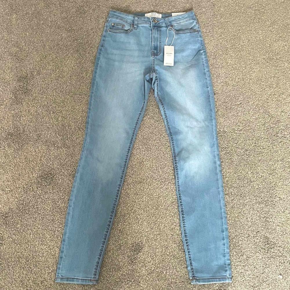 3/$45 Ardene Light Wash High Rise Jeggings